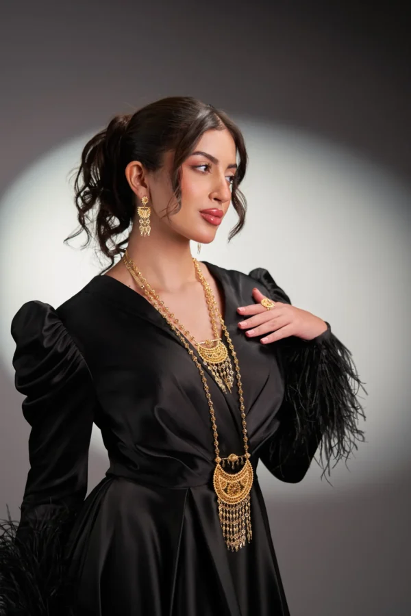 عقد شناف سبحه مع خناقه واقراط وخاتم ذهب عيار 21 فخم - Image 2